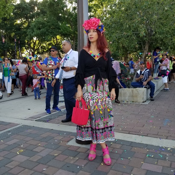 Meet your Posher, Rachel - Picture 1 of 1